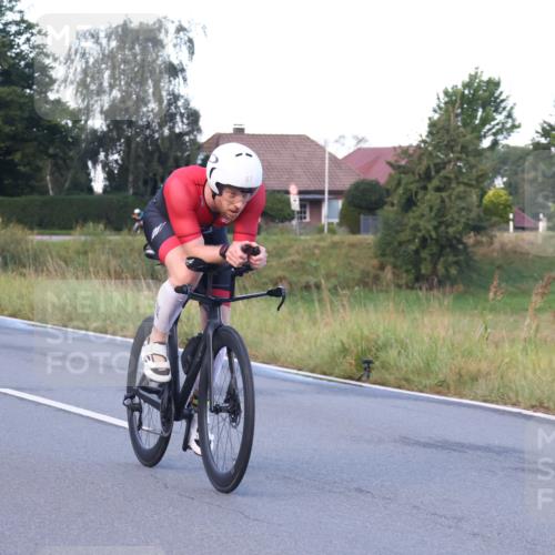 25.08.2024 - Elbe Triathlon Hamburg Fuchs,  Jonas http://msf.ph/oto/6842075 25.08.2024 08:58:19 Radfahren 123, 114, 87 meine-sportfotos.de
