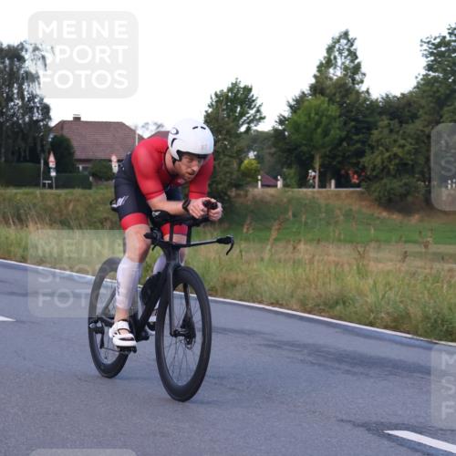 25.08.2024 - Elbe Triathlon Hamburg Fuchs,  Jonas http://msf.ph/oto/6842082 25.08.2024 08:58:19 Radfahren 123, 114, 87 meine-sportfotos.de