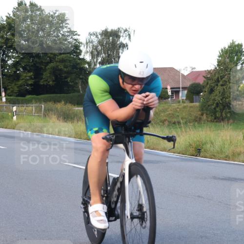 25.08.2024 - Elbe Triathlon Hamburg Fuchs,  Jonas http://msf.ph/oto/6842161 25.08.2024 08:58:30 Radfahren 43, 69 meine-sportfotos.de