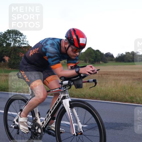 25.08.2024 - Elbe Triathlon Hamburg Fuchs,  Jonas http://msf.ph/oto/6842337 25.08.2024 08:58:49 Radfahren 41, 33 meine-sportfotos.de