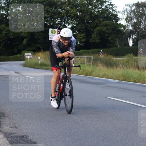 25.08.2024 - Elbe Triathlon Hamburg Fuchs,  Jonas http://msf.ph/oto/6842448 25.08.2024 08:59:15 Radfahren 181, 55 meine-sportfotos.de