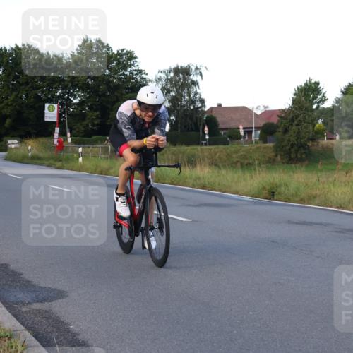 25.08.2024 - Elbe Triathlon Hamburg Fuchs,  Jonas http://msf.ph/oto/6842460 25.08.2024 08:59:16 Radfahren 55 meine-sportfotos.de