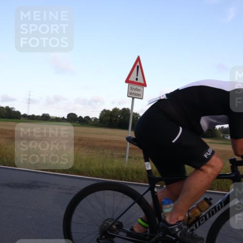 25.08.2024 - Elbe Triathlon Hamburg Fuchs,  Jonas http://msf.ph/oto/6842607 25.08.2024 08:59:29 Radfahren 47, 144, 170 meine-sportfotos.de