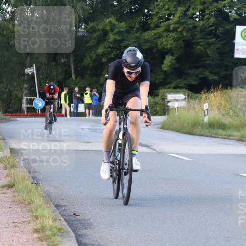 25.08.2024 - Elbe Triathlon Hamburg Fuchs,  Jonas http://msf.ph/oto/6842617 25.08.2024 08:59:51 Radfahren 133, 90 meine-sportfotos.de
