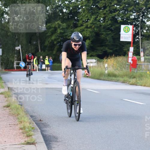 25.08.2024 - Elbe Triathlon Hamburg Fuchs,  Jonas http://msf.ph/oto/6842624 25.08.2024 08:59:52 Radfahren 133, 90 meine-sportfotos.de