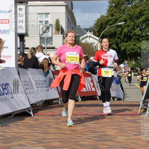 25.08.2024 - 20. Blankeneser Heldenlauf Strokosch-Dieckow http://msf.ph/oto/6842633 25.08.2024 10:31:46 Ziel 6082, 6247, 6338 meine-sportfotos.de