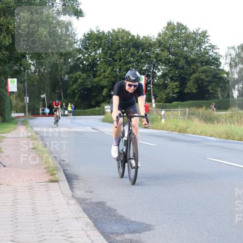 25.08.2024 - Elbe Triathlon Hamburg Fuchs,  Jonas http://msf.ph/oto/6842646 25.08.2024 08:59:52 Radfahren 133, 90 meine-sportfotos.de