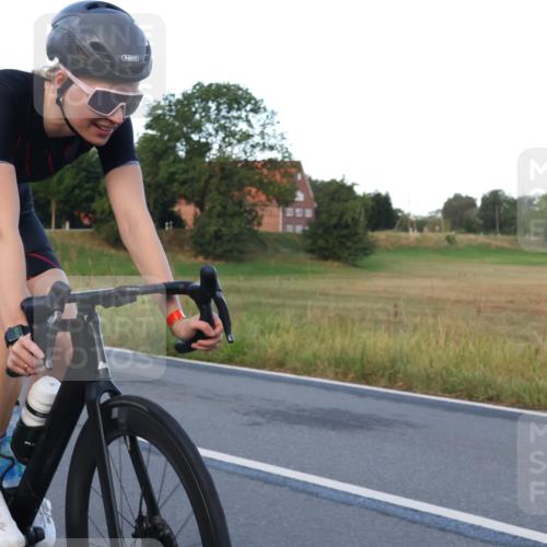 25.08.2024 - Elbe Triathlon Hamburg Fuchs,  Jonas http://msf.ph/oto/6842679 25.08.2024 08:59:53 Radfahren 133, 90 meine-sportfotos.de