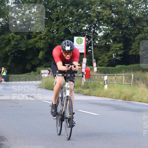 25.08.2024 - Elbe Triathlon Hamburg Fuchs,  Jonas http://msf.ph/oto/6842693 25.08.2024 08:59:55 Radfahren 133, 90 meine-sportfotos.de