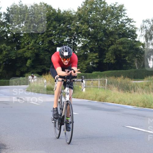 25.08.2024 - Elbe Triathlon Hamburg Fuchs,  Jonas http://msf.ph/oto/6842699 25.08.2024 08:59:55 Radfahren 133, 90 meine-sportfotos.de