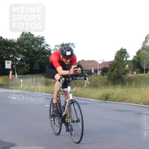 25.08.2024 - Elbe Triathlon Hamburg Fuchs,  Jonas http://msf.ph/oto/6842722 25.08.2024 08:59:55 Radfahren 133, 90 meine-sportfotos.de