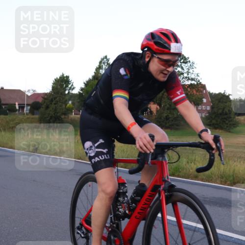 25.08.2024 - Elbe Triathlon Hamburg Fuchs,  Jonas http://msf.ph/oto/6842860 25.08.2024 09:00:04 Radfahren 177 meine-sportfotos.de