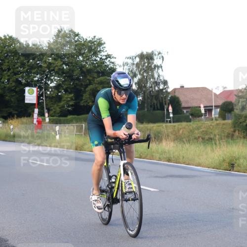 25.08.2024 - Elbe Triathlon Hamburg Fuchs,  Jonas http://msf.ph/oto/6843021 25.08.2024 09:00:15 Radfahren 70, 127, 98, 108 meine-sportfotos.de