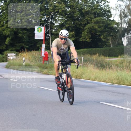 25.08.2024 - Elbe Triathlon Hamburg Fuchs,  Jonas http://msf.ph/oto/6843054 25.08.2024 09:00:19 Radfahren 127, 98, 108 meine-sportfotos.de