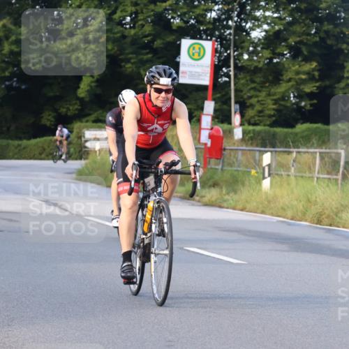 25.08.2024 - Elbe Triathlon Hamburg Fuchs,  Jonas http://msf.ph/oto/6843165 25.08.2024 09:00:27 Radfahren 108, 119, 88 meine-sportfotos.de