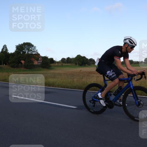 25.08.2024 - Elbe Triathlon Hamburg Fuchs,  Jonas http://msf.ph/oto/6843241 25.08.2024 09:00:30 Radfahren 119, 88, 163, 118 meine-sportfotos.de