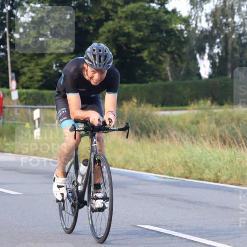 25.08.2024 - Elbe Triathlon Hamburg Fuchs,  Jonas http://msf.ph/oto/6843277 25.08.2024 09:00:35 Radfahren 88, 163, 118, 63 meine-sportfotos.de