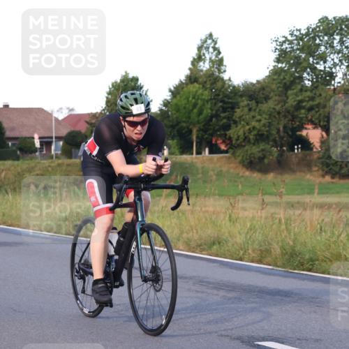 25.08.2024 - Elbe Triathlon Hamburg Fuchs,  Jonas http://msf.ph/oto/6843378 25.08.2024 09:00:41 Radfahren 118, 63 meine-sportfotos.de