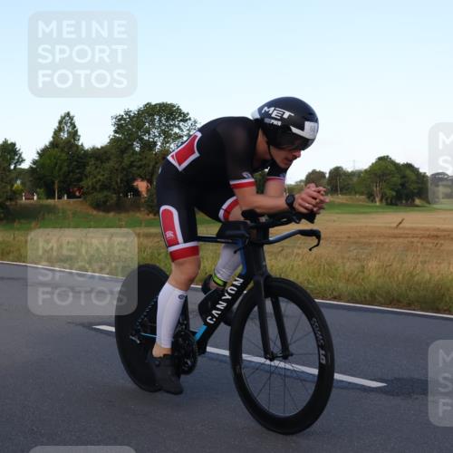 25.08.2024 - Elbe Triathlon Hamburg Fuchs,  Jonas http://msf.ph/oto/6843486 25.08.2024 09:01:00 Radfahren 65, 44 meine-sportfotos.de