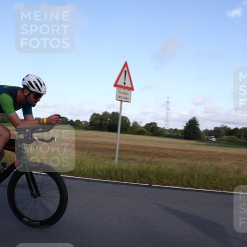 25.08.2024 - Elbe Triathlon Hamburg Fuchs,  Jonas http://msf.ph/oto/6843518 25.08.2024 09:01:01 Radfahren 65, 44 meine-sportfotos.de