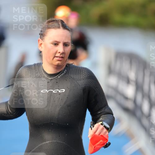 25.08.2024 - Elbe Triathlon Hamburg H.Heesch http://msf.ph/oto/6843532 25.08.2024 08:46:21 Schwimmen 113, 123, 131, 138, 149, 150, 154, 160, 179, 184 meine-sportfotos.de