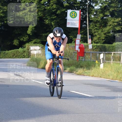 25.08.2024 - Elbe Triathlon Hamburg Fuchs,  Jonas http://msf.ph/oto/6843610 25.08.2024 09:01:29 Radfahren 85, 173 meine-sportfotos.de