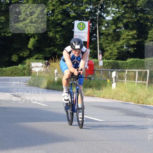 25.08.2024 - Elbe Triathlon Hamburg Fuchs,  Jonas http://msf.ph/oto/6843617 25.08.2024 09:01:29 Radfahren 85, 173 meine-sportfotos.de