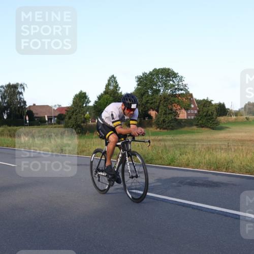 25.08.2024 - Elbe Triathlon Hamburg Fuchs,  Jonas http://msf.ph/oto/6843745 25.08.2024 09:01:37 Radfahren 72, 111 meine-sportfotos.de