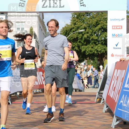 25.08.2024 - 20. Blankeneser Heldenlauf Strokosch-Dieckow http://msf.ph/oto/6843753 25.08.2024 10:32:20 Ziel 6039, 6274, 6275, 6324, 6524, 6525 meine-sportfotos.de