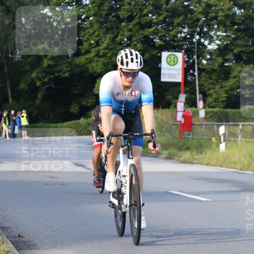 25.08.2024 - Elbe Triathlon Hamburg Fuchs,  Jonas http://msf.ph/oto/6843796 25.08.2024 09:01:44 Radfahren 67, 66, 59 meine-sportfotos.de