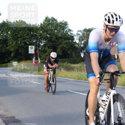25.08.2024 - Elbe Triathlon Hamburg Fuchs,  Jonas http://msf.ph/oto/6843829 25.08.2024 09:01:45 Radfahren 67, 66, 59 meine-sportfotos.de