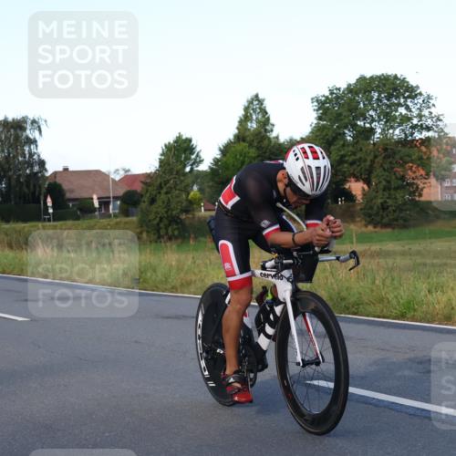 25.08.2024 - Elbe Triathlon Hamburg Fuchs,  Jonas http://msf.ph/oto/6843844 25.08.2024 09:01:45 Radfahren 67, 66, 59 meine-sportfotos.de