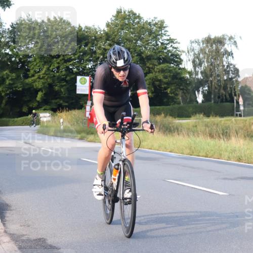 25.08.2024 - Elbe Triathlon Hamburg Fuchs,  Jonas http://msf.ph/oto/6843896 25.08.2024 09:01:51 Radfahren 59 meine-sportfotos.de
