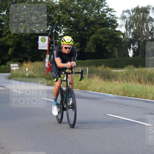 25.08.2024 - Elbe Triathlon Hamburg Fuchs,  Jonas http://msf.ph/oto/6843965 25.08.2024 09:01:58 Radfahren 330, 207 meine-sportfotos.de