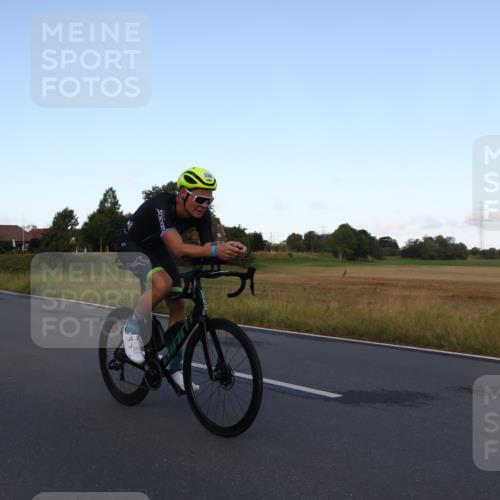 25.08.2024 - Elbe Triathlon Hamburg Fuchs,  Jonas http://msf.ph/oto/6843990 25.08.2024 09:01:59 Radfahren 330, 207 meine-sportfotos.de