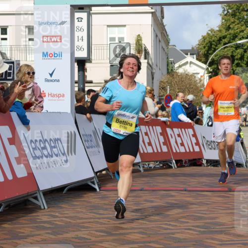 25.08.2024 - 20. Blankeneser Heldenlauf Strokosch-Dieckow http://msf.ph/oto/6844022 25.08.2024 10:32:37 Ziel 6186, 6317 meine-sportfotos.de