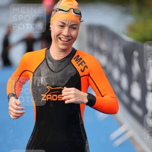 25.08.2024 - Elbe Triathlon Hamburg H.Heesch http://msf.ph/oto/6844025 25.08.2024 08:46:34 Schwimmen 113, 123, 131, 138, 147, 150, 160, 179 meine-sportfotos.de