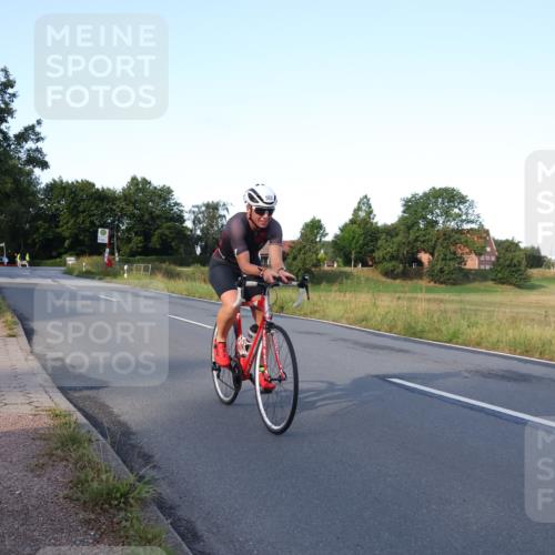 25.08.2024 - Elbe Triathlon Hamburg Fuchs,  Jonas http://msf.ph/oto/6844135 25.08.2024 09:02:21 Radfahren 155 meine-sportfotos.de