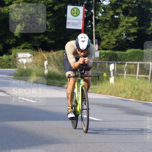 25.08.2024 - Elbe Triathlon Hamburg Fuchs,  Jonas http://msf.ph/oto/6844165 25.08.2024 09:02:39 Radfahren 101 meine-sportfotos.de