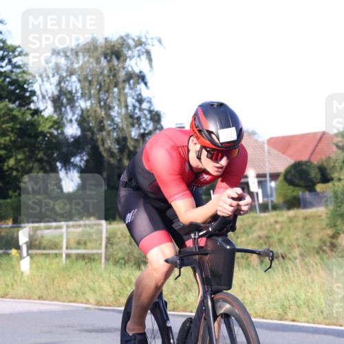 25.08.2024 - Elbe Triathlon Hamburg Fuchs,  Jonas http://msf.ph/oto/6844244 25.08.2024 09:03:15 Radfahren 82 meine-sportfotos.de