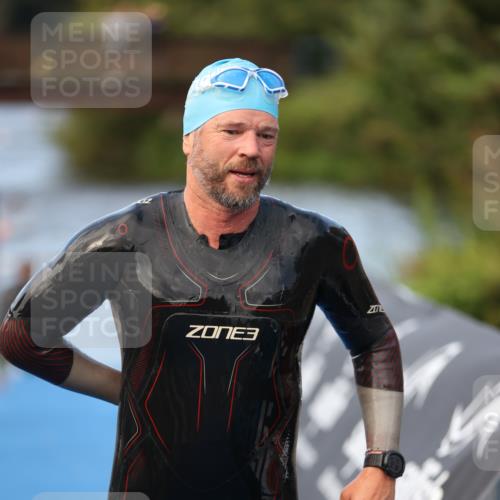 25.08.2024 - Elbe Triathlon Hamburg H.Heesch http://msf.ph/oto/6844320 25.08.2024 08:46:47 Schwimmen 113, 146, 147, 150, 198 meine-sportfotos.de