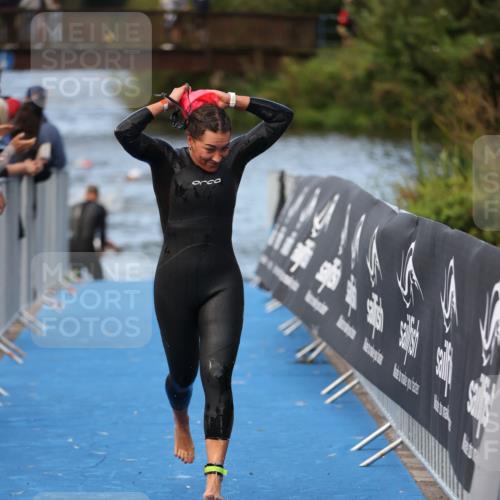 25.08.2024 - Elbe Triathlon Hamburg H.Heesch http://msf.ph/oto/6844372 25.08.2024 08:47:02 Schwimmen 125, 146, 193, 198 meine-sportfotos.de