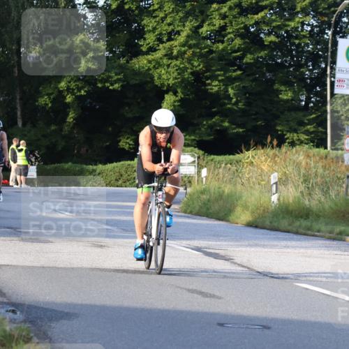 25.08.2024 - Elbe Triathlon Hamburg Fuchs,  Jonas http://msf.ph/oto/6844376 25.08.2024 09:03:41 Radfahren 78, 156, 229, 107 meine-sportfotos.de
