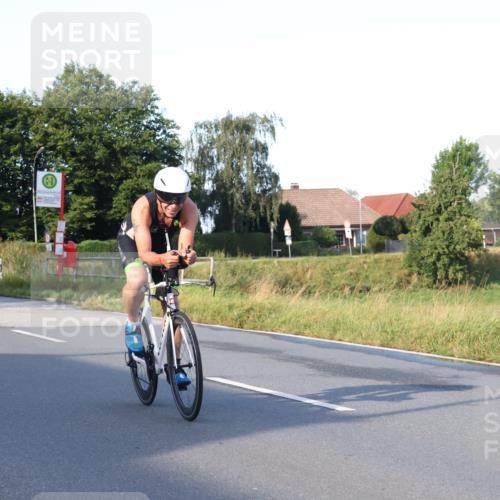 25.08.2024 - Elbe Triathlon Hamburg Fuchs,  Jonas http://msf.ph/oto/6844424 25.08.2024 09:03:42 Radfahren 156, 229, 107 meine-sportfotos.de