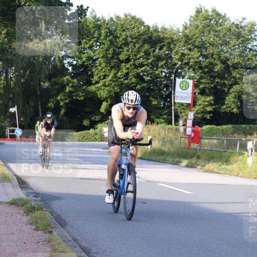 25.08.2024 - Elbe Triathlon Hamburg Fuchs,  Jonas http://msf.ph/oto/6844443 25.08.2024 09:03:44 Radfahren 156, 229, 107 meine-sportfotos.de