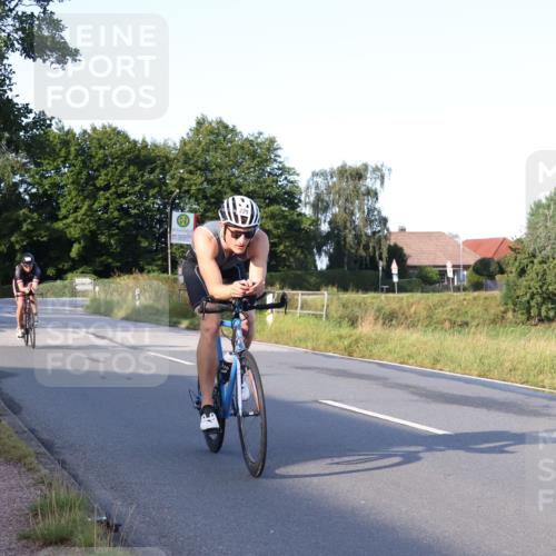 25.08.2024 - Elbe Triathlon Hamburg Fuchs,  Jonas http://msf.ph/oto/6844457 25.08.2024 09:03:44 Radfahren 156, 229, 107 meine-sportfotos.de