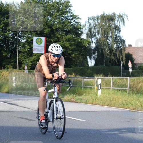 25.08.2024 - Elbe Triathlon Hamburg Fuchs,  Jonas http://msf.ph/oto/6844591 25.08.2024 09:04:00 Radfahren 257, 93, 53, 128 meine-sportfotos.de