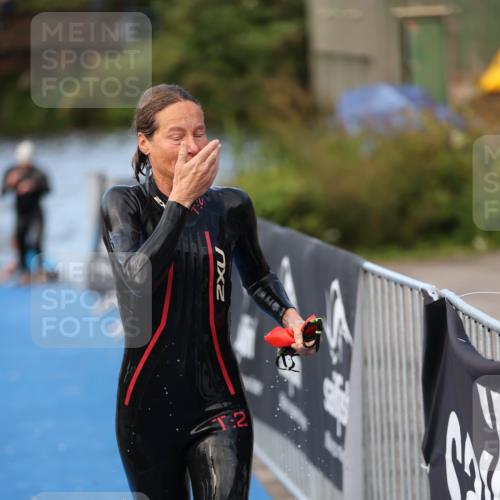 25.08.2024 - Elbe Triathlon Hamburg H.Heesch http://msf.ph/oto/6844662 25.08.2024 08:47:11 Schwimmen 125, 146, 193, 194 meine-sportfotos.de