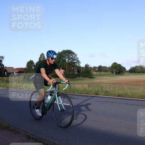 25.08.2024 - Elbe Triathlon Hamburg Fuchs,  Jonas http://msf.ph/oto/6844679 25.08.2024 09:04:05 Radfahren 93, 53, 128, 106 meine-sportfotos.de