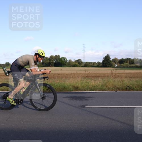 25.08.2024 - Elbe Triathlon Hamburg Fuchs,  Jonas http://msf.ph/oto/6844716 25.08.2024 09:04:11 Radfahren 53, 128, 106 meine-sportfotos.de
